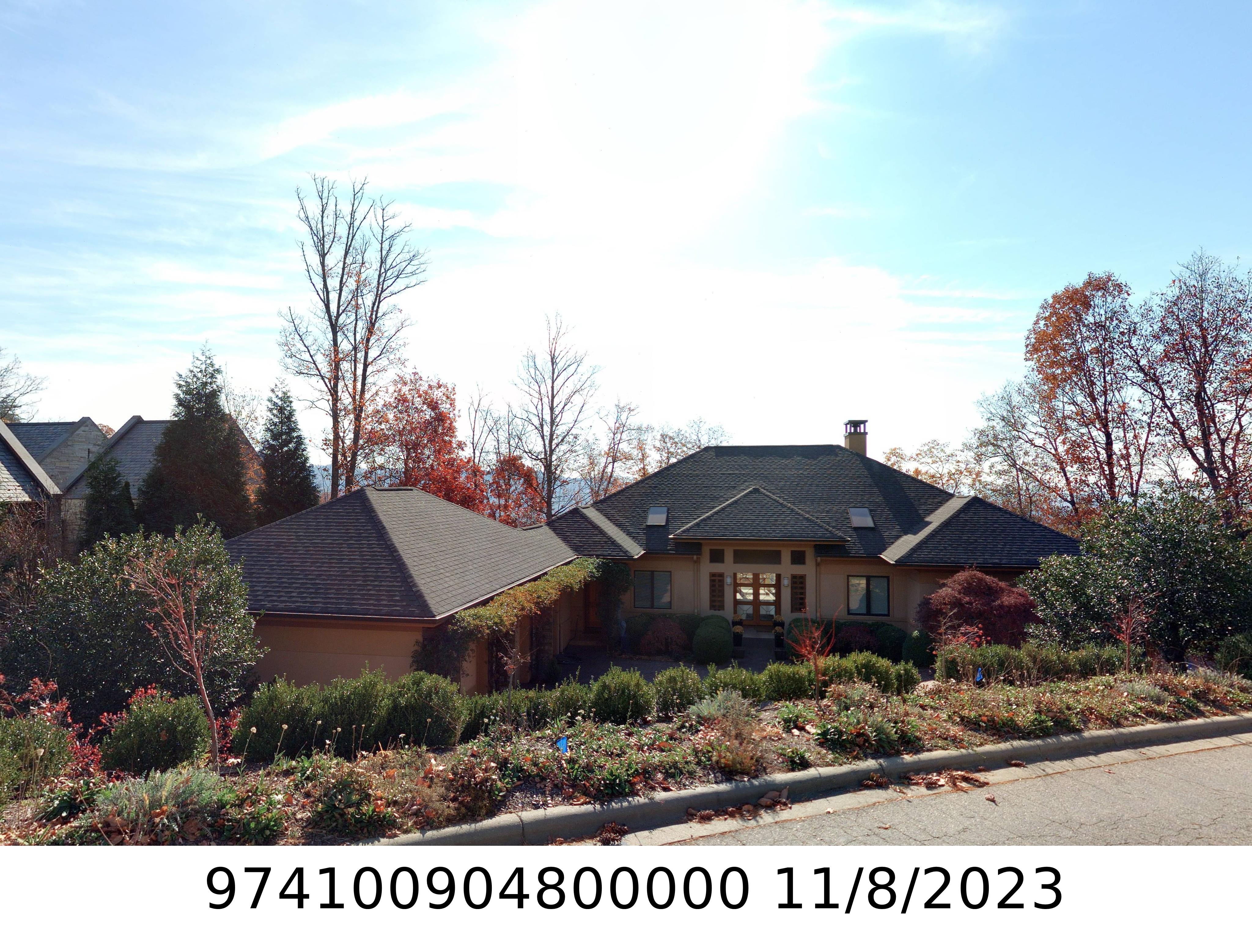 A picture of the property located at 6 LAKE TOWN LN, ASHEVILLE NC 28804.