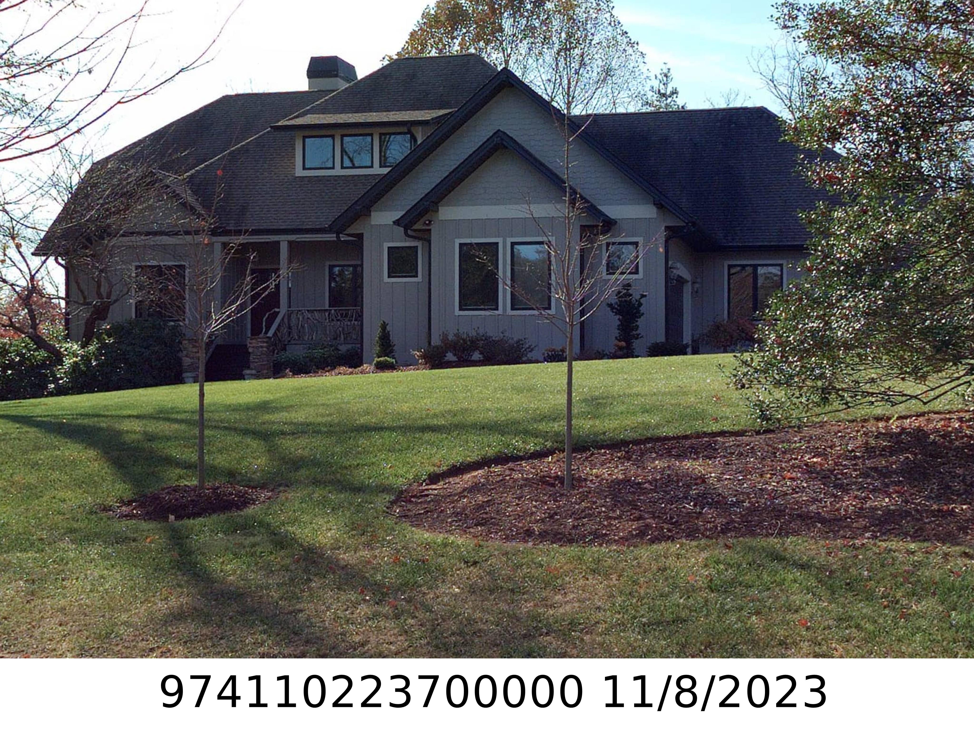 A picture of the property located at 4 SUMMIT TOWER CIR, ASHEVILLE NC 28804.
