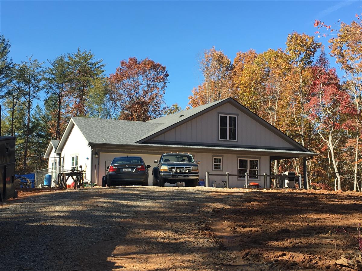 A picture of the property located at 135 STONEY KNOB RD, WEAVERVILLE NC 28787.