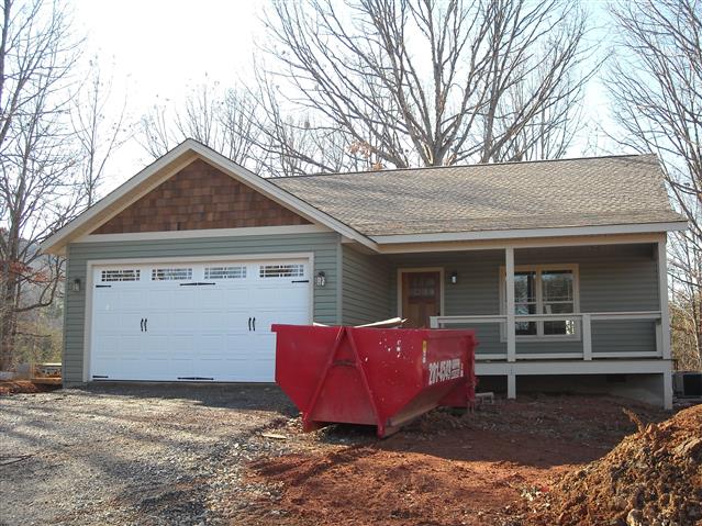 A picture of the property located at 5 INDIAN LN, WEAVERVILLE NC 28787.