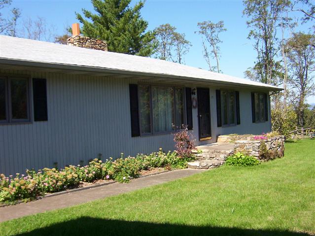 A picture of the property located at 35 INDIAN LN, WEAVERVILLE NC 28787.