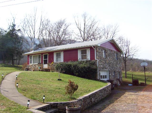 A picture of the property located at 29 INDIAN LN, WEAVERVILLE NC 28787.