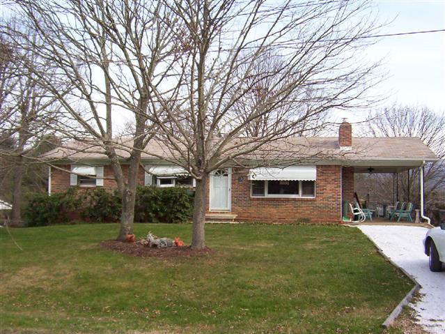 A picture of the property located at 22 INDIAN LN, WEAVERVILLE NC 28787.