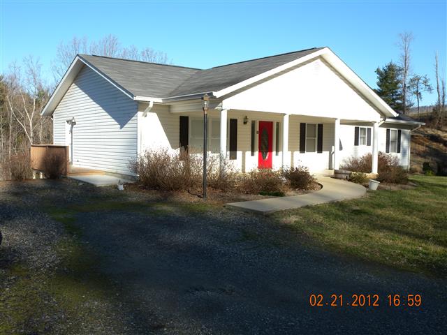 A picture of the property located at 44 INDIAN LN, WEAVERVILLE NC 28787.