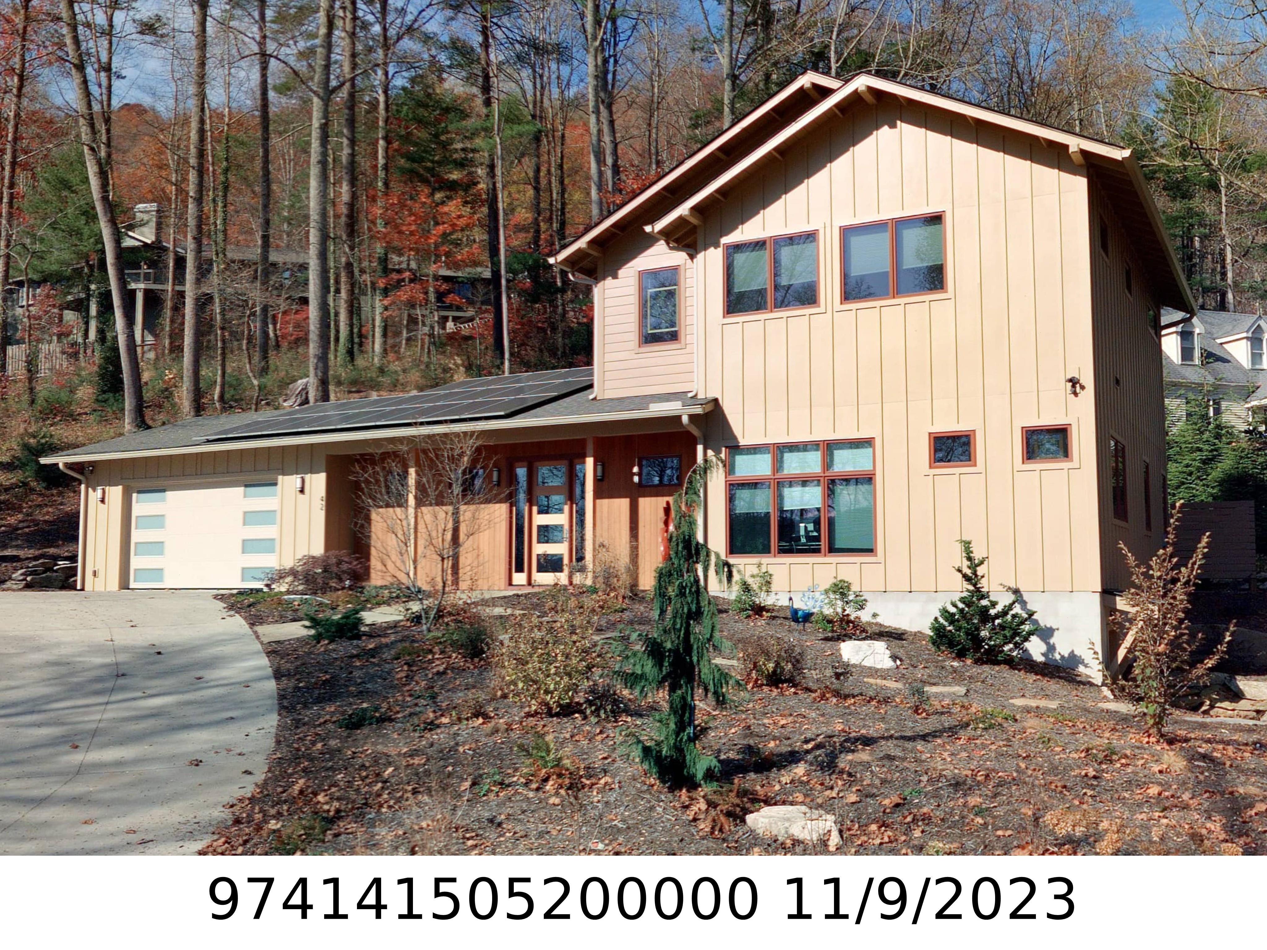 A picture of the property located at 42 BROOKWOOD RD, ASHEVILLE NC 28804.