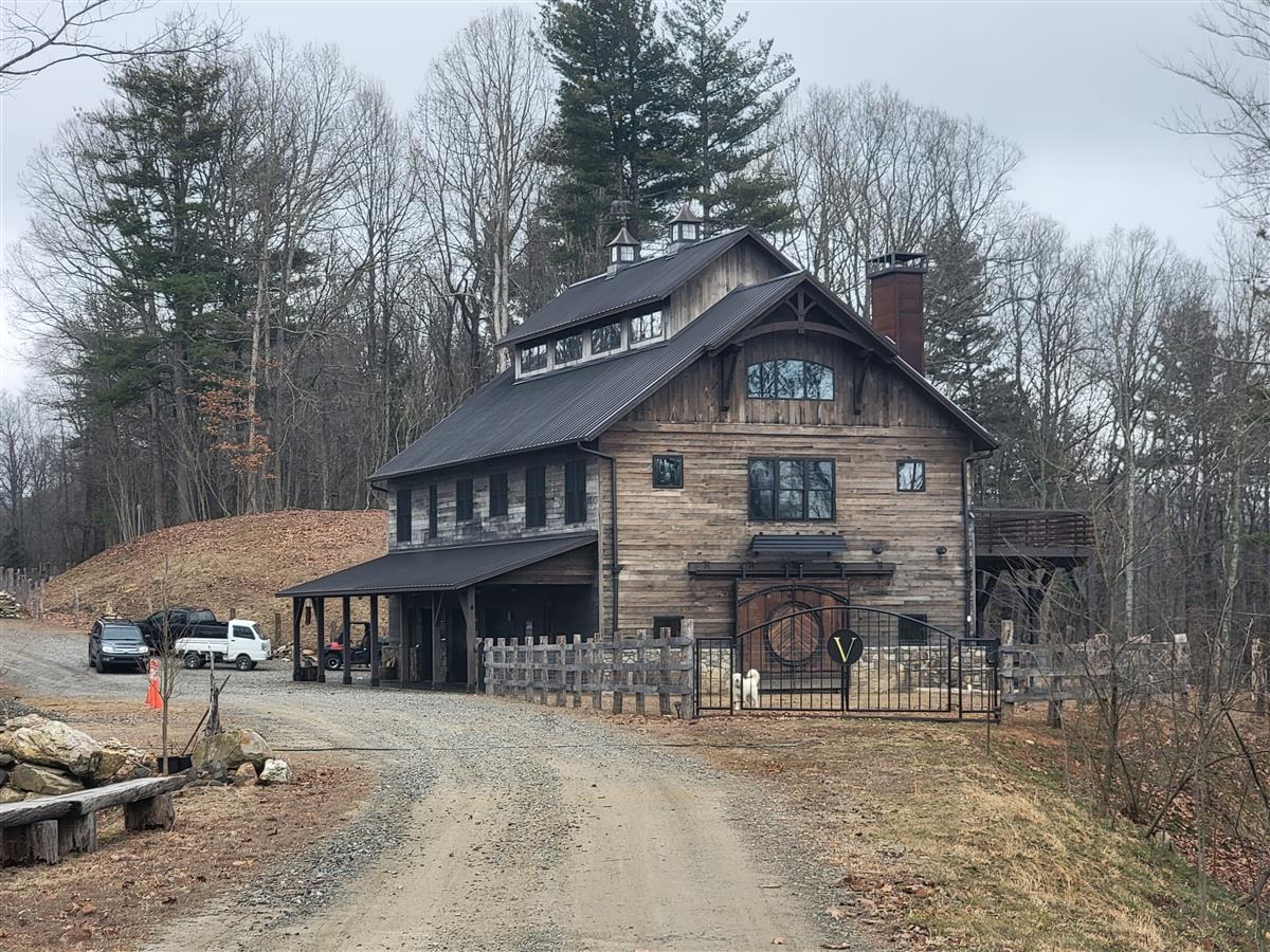 A picture of the property located at 294 STARLING PASS, ASHEVILLE NC 28804.
