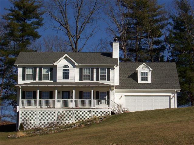 A picture of the property located at 9 STRAWBERRY LN, WEAVERVILLE NC 28787.