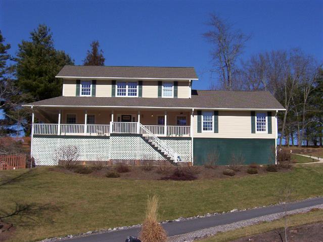 A picture of the property located at 11 STRAWBERRY LN, WEAVERVILLE NC 28787.