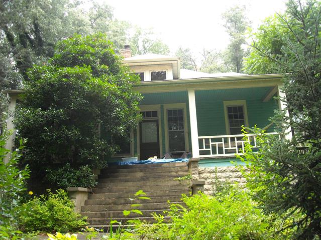A picture of the property located at 29 REYNOLDS LN WEAVERVILLE NC.