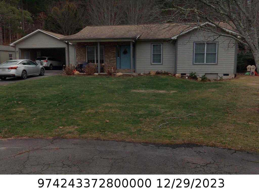 A picture of the property located at 32 TERRACE LN, WEAVERVILLE NC 28787.