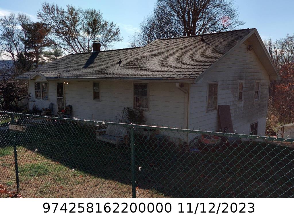 A picture of the property located at 15 PICKENS LN, WEAVERVILLE NC 28787.