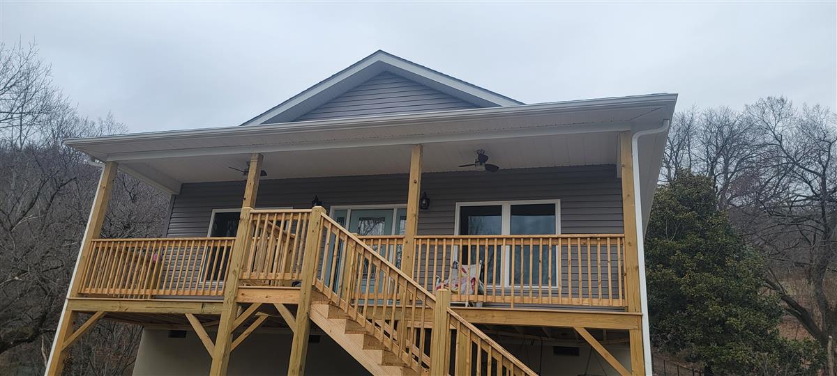 A picture of the property located at 100 HAMBURG MOUNTAIN RD, WEAVERVILLE NC 28787.