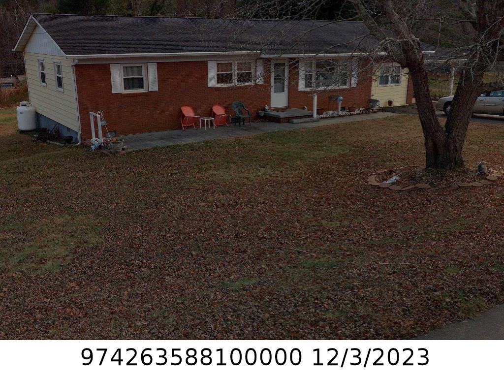 A picture of the property located at 9 HAMBURG LN, WEAVERVILLE NC 28787.