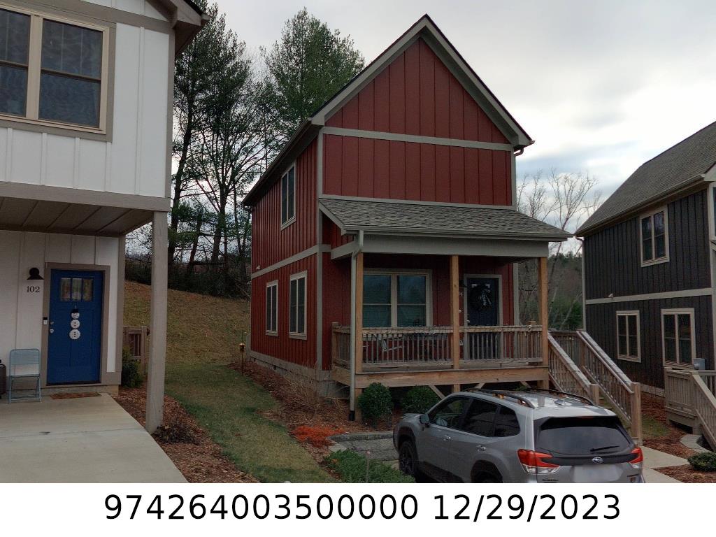 A picture of the property located at 104 WHEELER RD, WEAVERVILLE NC 28787.