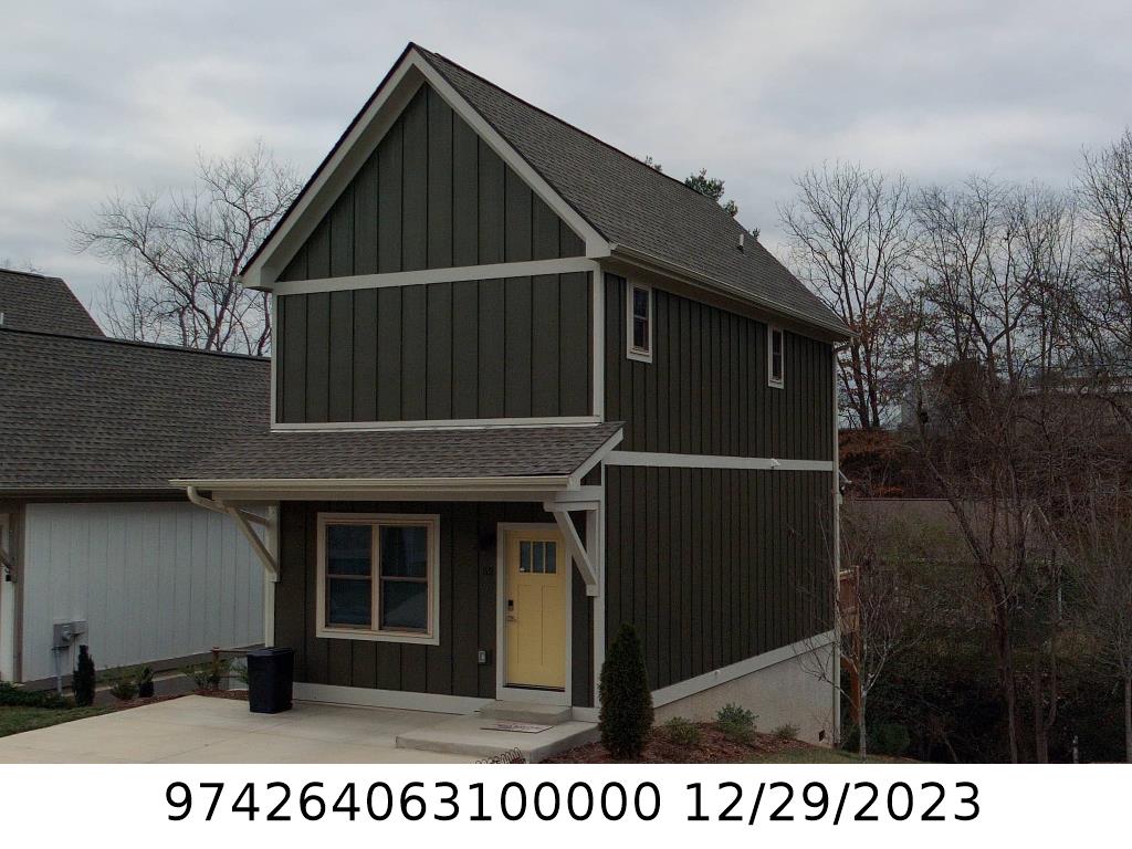A picture of the property located at 52 WHEELER RD, WEAVERVILLE NC 28787.