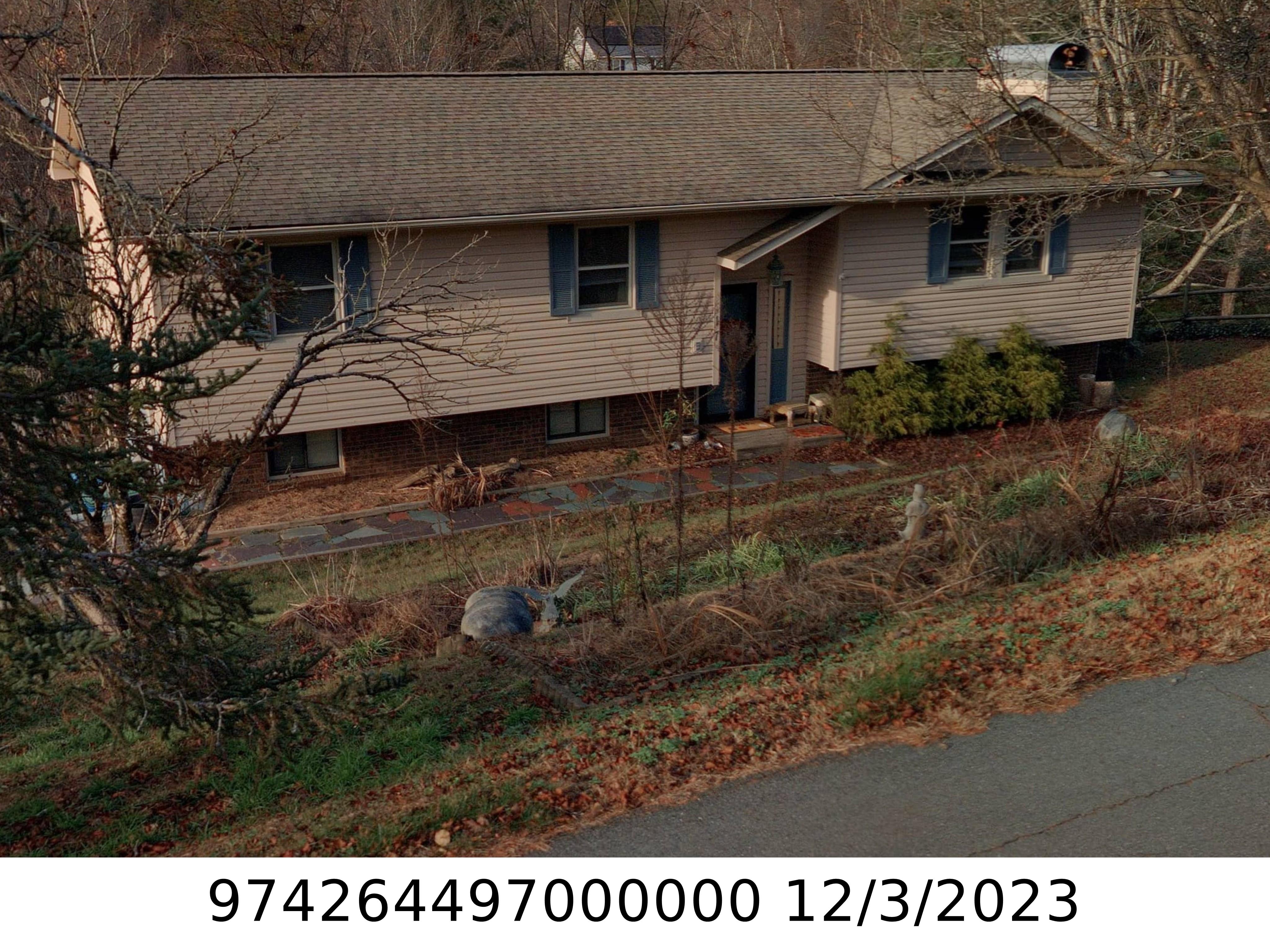 A picture of the property located at 17 LAKEVIEW LN, WEAVERVILLE NC 28787.