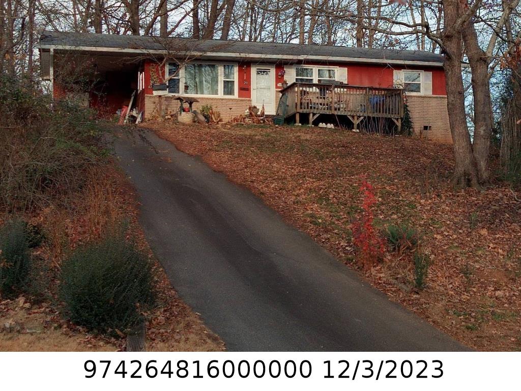 A picture of the property located at 20 HAMBURG LN, WEAVERVILLE NC 28787.