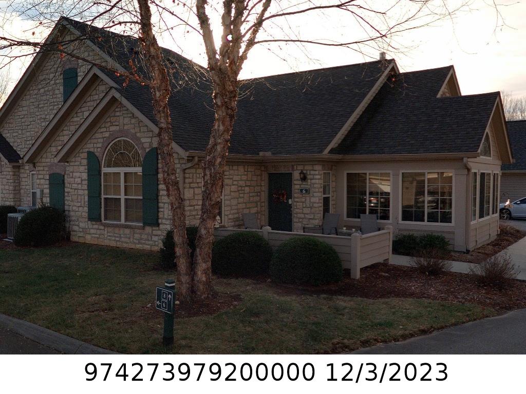 A picture of the property located at 6 MOUNTAIN MEADOW CIR, WEAVERVILLE NC 28787.