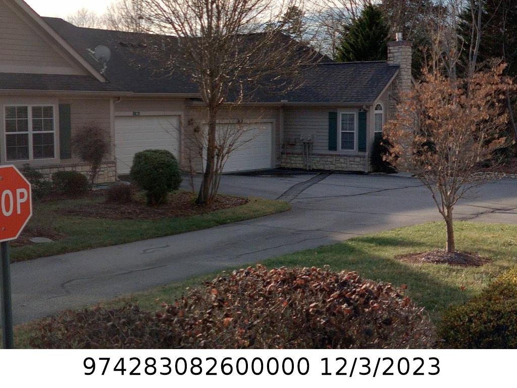 A picture of the property located at 16 MOUNTAIN MEADOW CIR, WEAVERVILLE NC 28787.