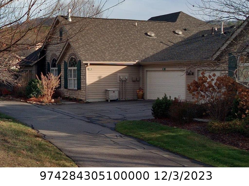 A picture of the property located at 31 MOUNTAIN MEADOW CIR, WEAVERVILLE NC 28787.