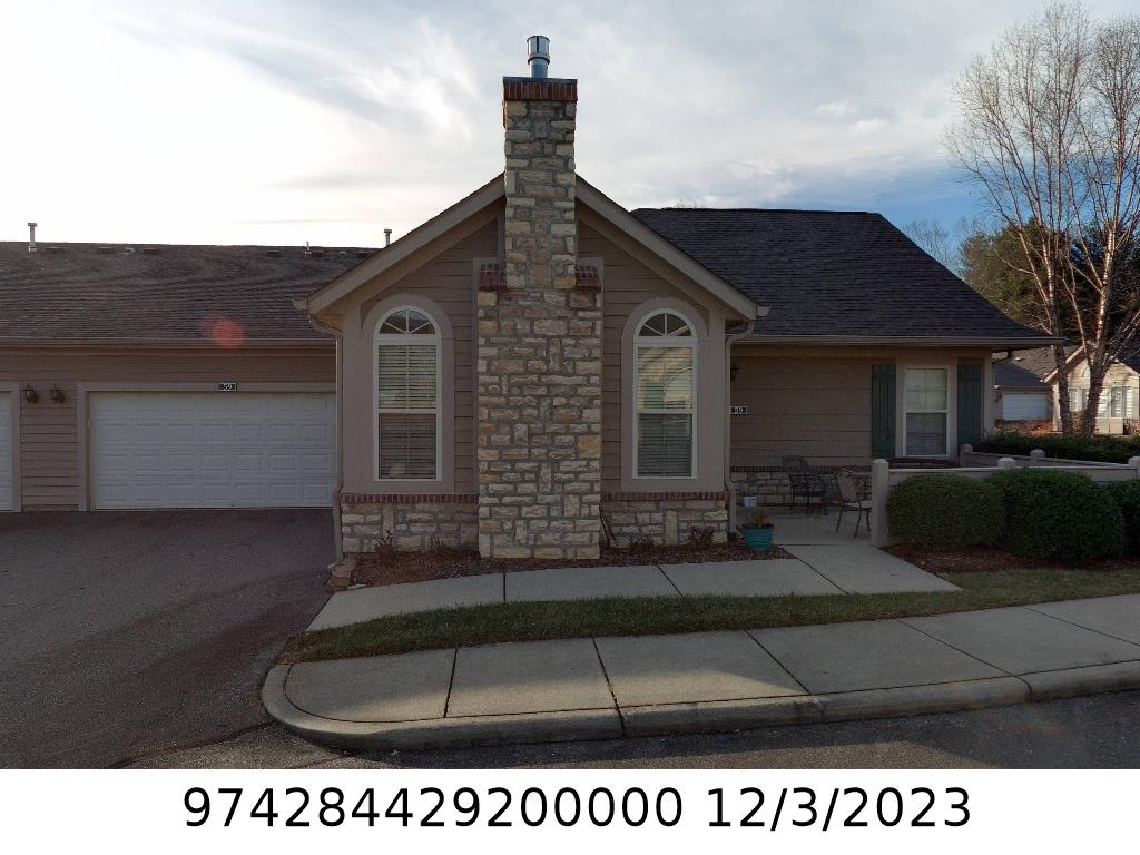 A picture of the property located at 59 MOUNTAIN MEADOW CIR, WEAVERVILLE NC 28787.