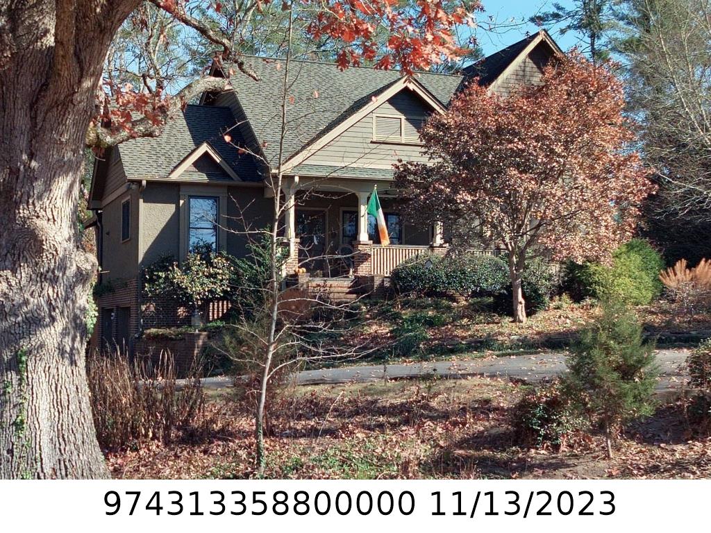 A picture of the property located at 25 SONG BIRD LN, WEAVERVILLE NC 28787.