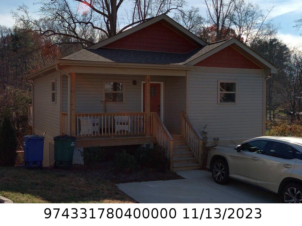 A picture of the property located at 5 LILLIE FARM LN, WEAVERVILLE NC 28787.