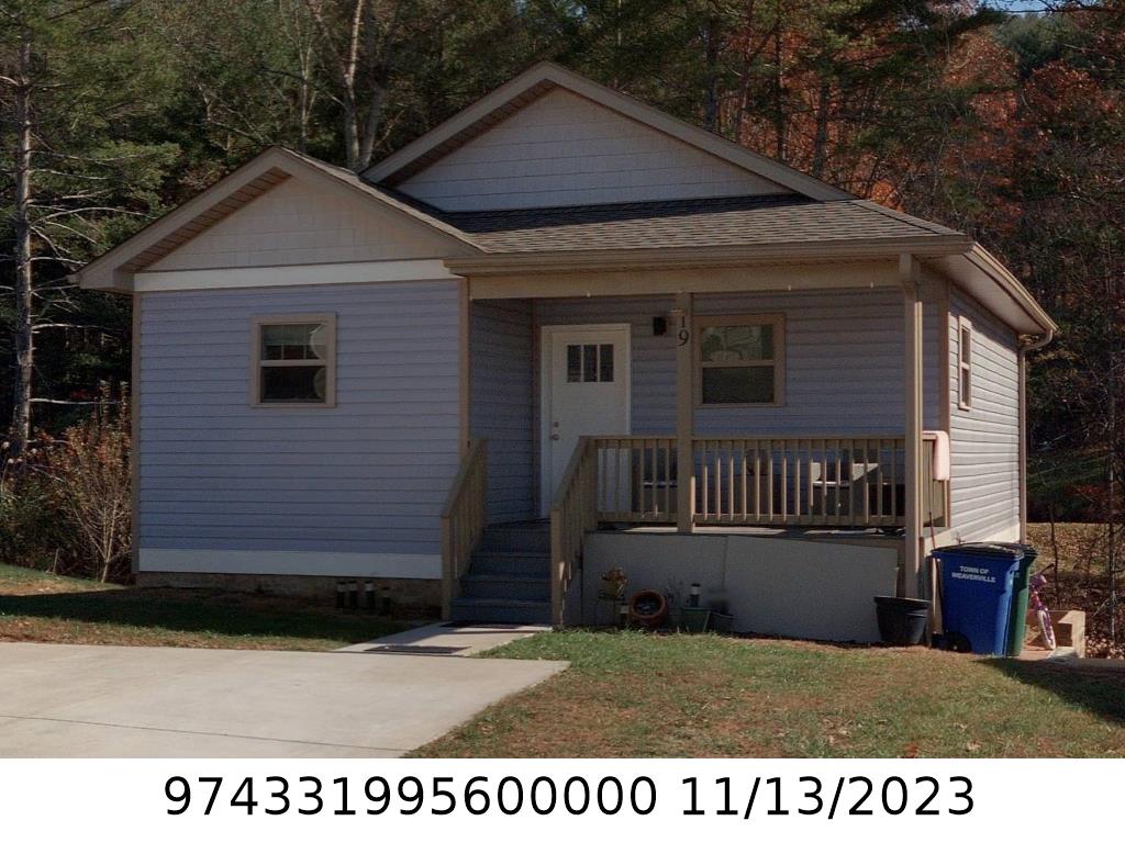A picture of the property located at 19 LILLIE FARM LN, WEAVERVILLE NC 28787.