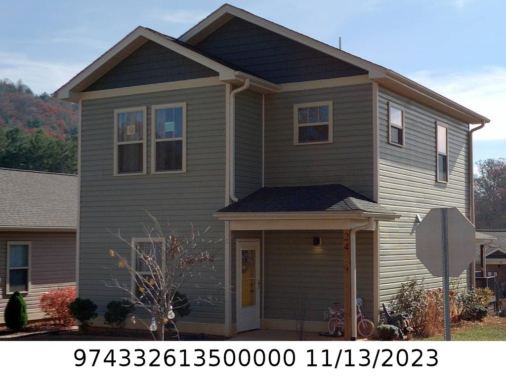 A picture of the property located at 24 YARROW MEADOW RD, WEAVERVILLE NC 28787.