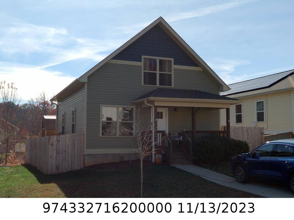 A picture of the property located at 18 YARROW MEADOW RD, WEAVERVILLE NC 28787.