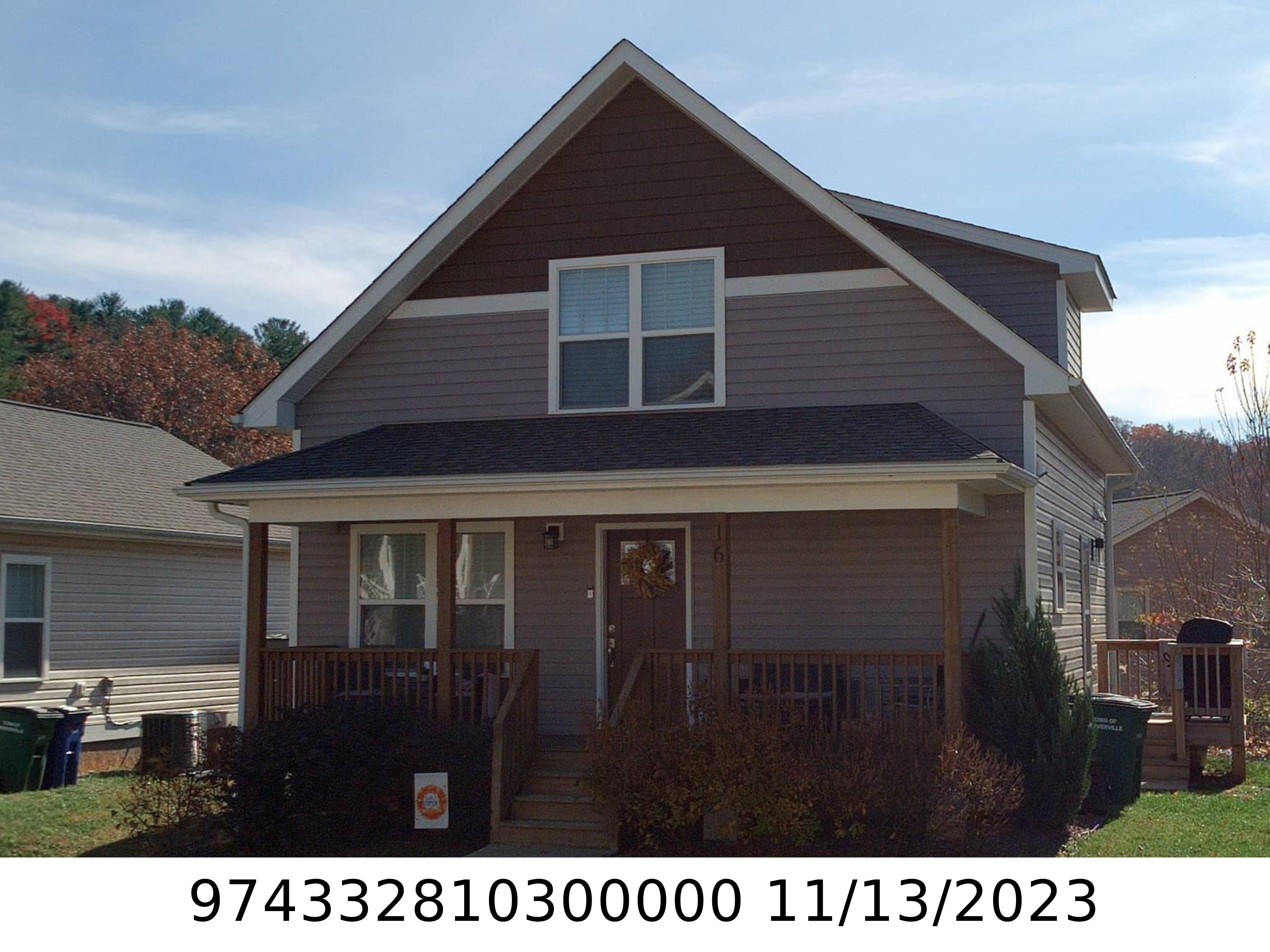 A picture of the property located at 16 YARROW MEADOW RD, WEAVERVILLE NC 28787.
