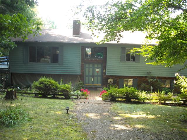 A picture of the property located at 2 ROBIN LN, WEAVERVILLE NC 28787.