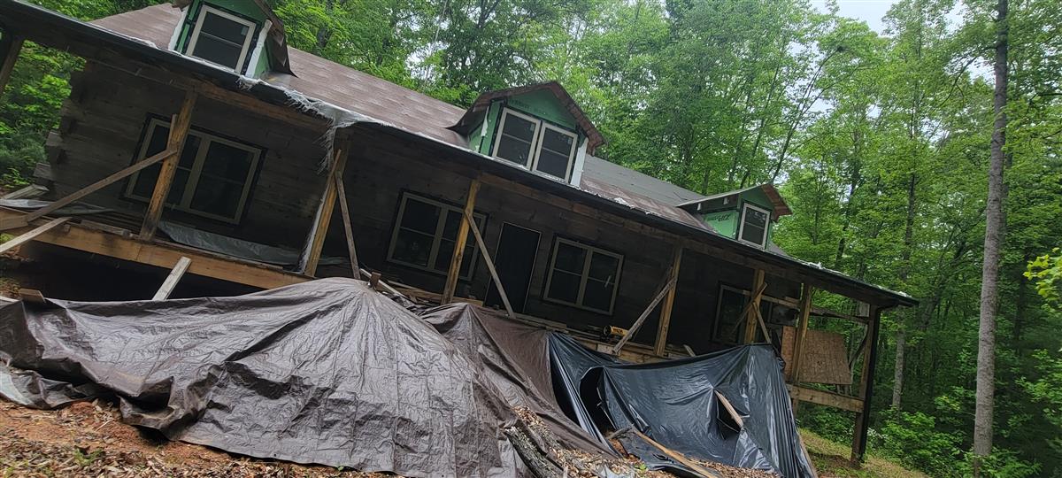 A picture of the property located at 10 LEISURE WAY UNINCORPORATED.