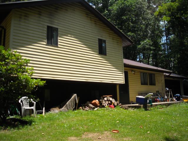 A picture of the property located at 61 GRIFFEE RD, WEAVERVILLE NC 28787.