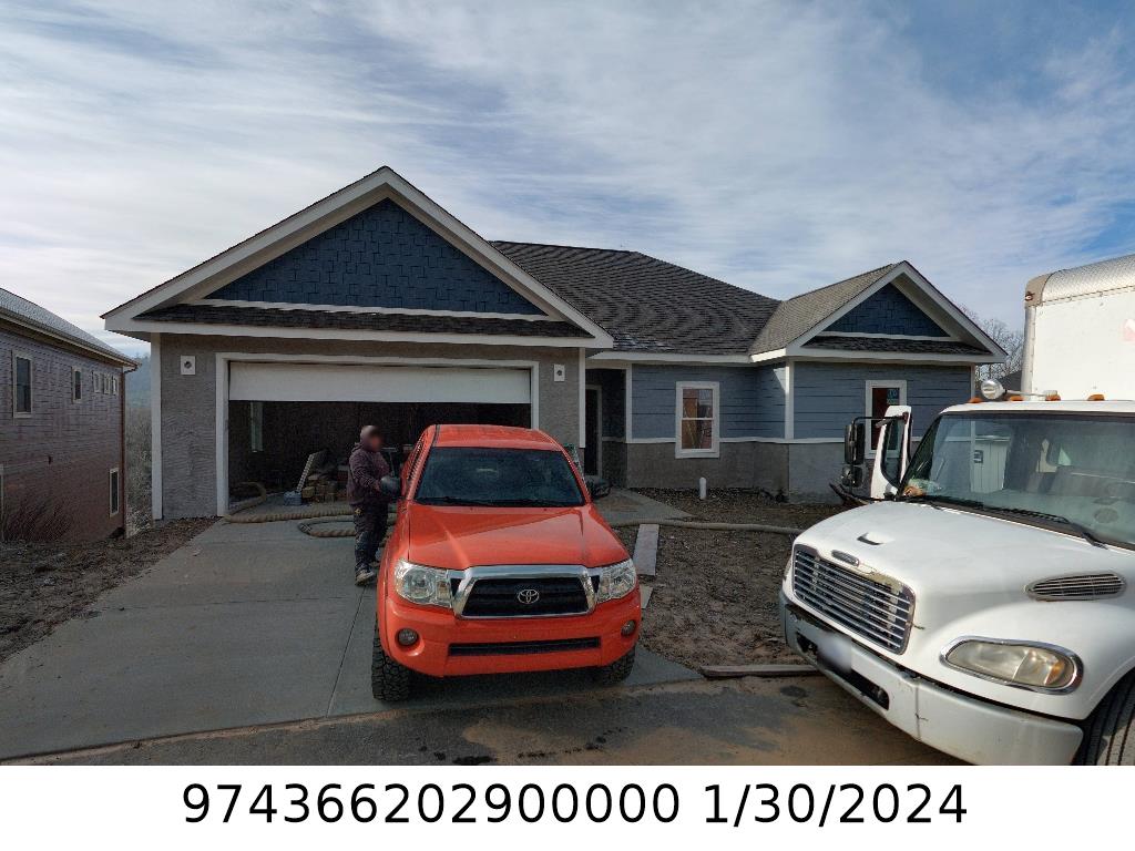 A picture of the property located at 46 SCENIC MOUNTAIN DR, WEAVERVILLE NC 28787.
