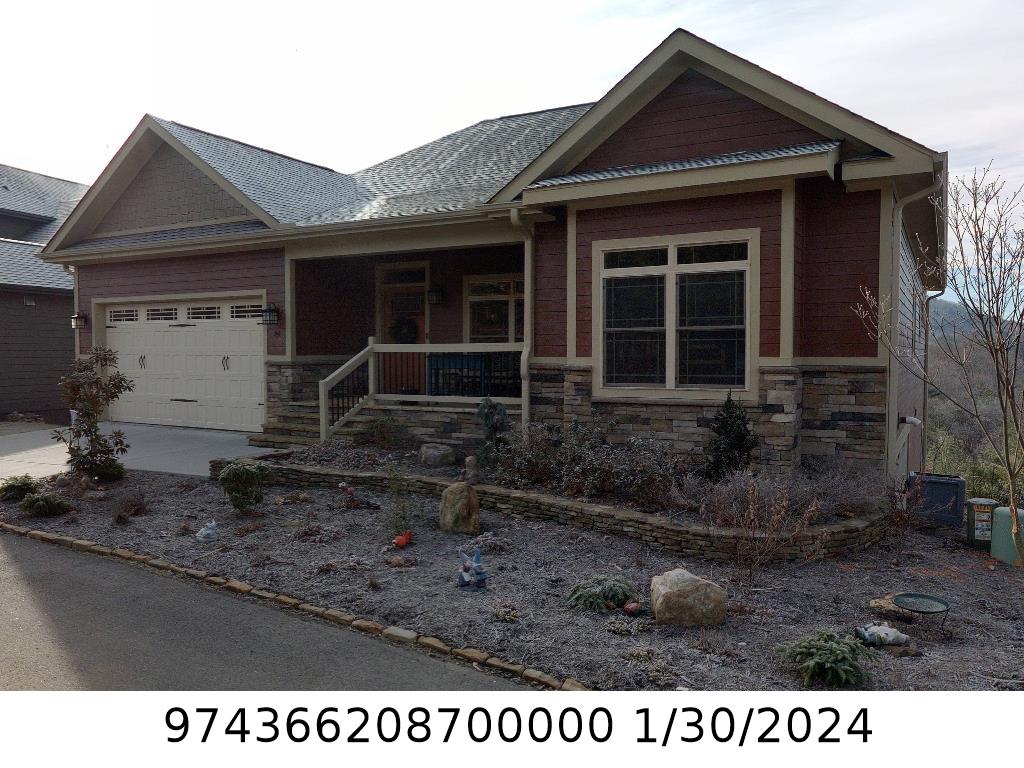 A picture of the property located at 44 SCENIC MOUNTAIN DR, WEAVERVILLE NC 28787.