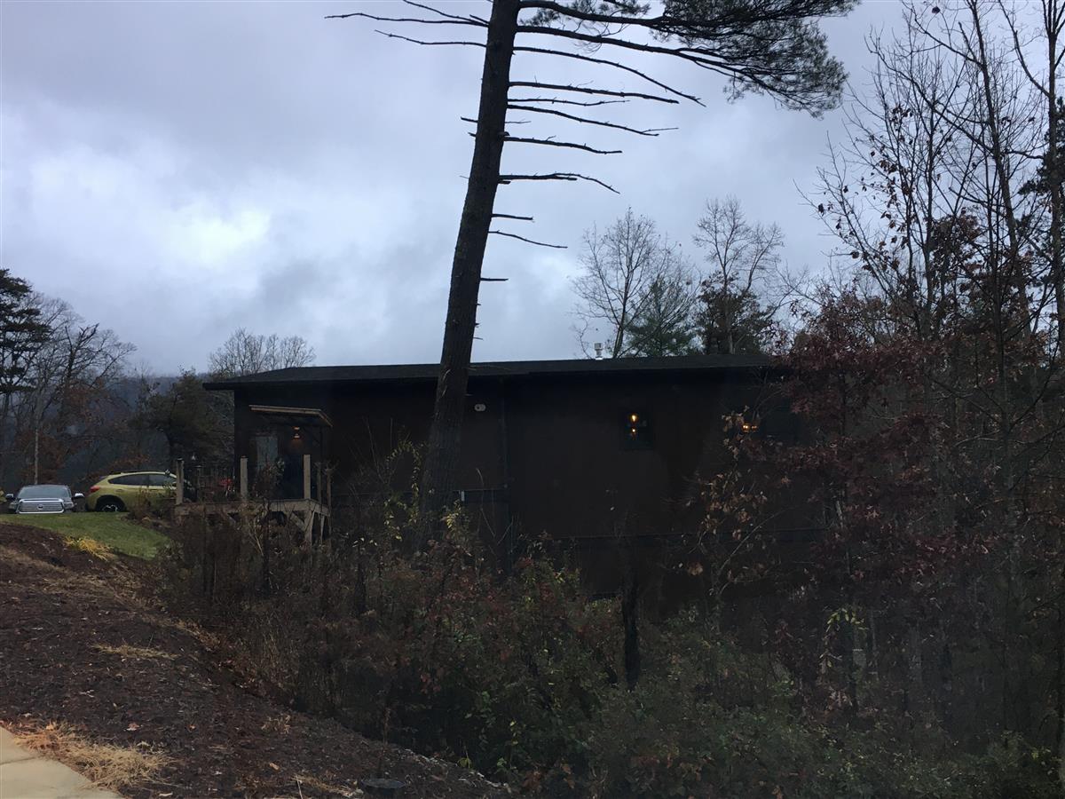 A picture of the property located at 26 SCENIC MOUNTAIN DR, WEAVERVILLE NC 28787.