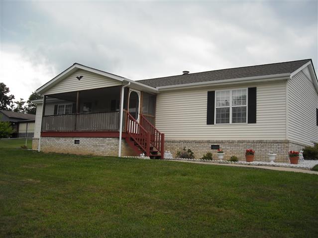 A picture of the property located at 22 ANDERSON PENLAND LN, WEAVERVILLE NC 28787.