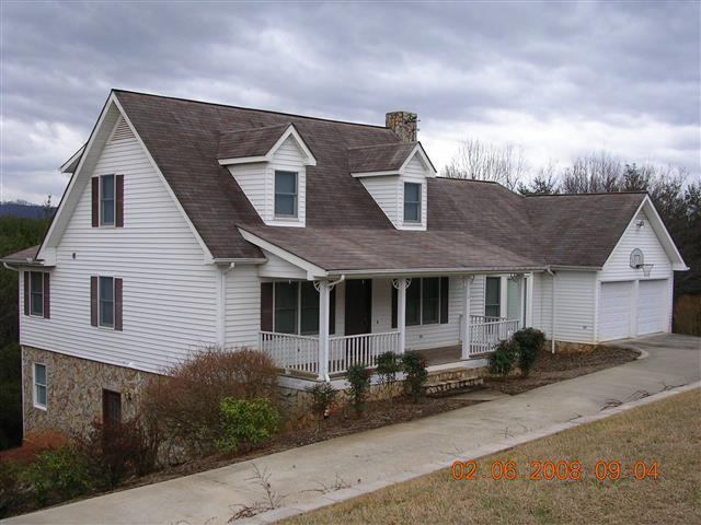 A picture of the property located at 11 HAMPTON DR, WEAVERVILLE NC 28787.