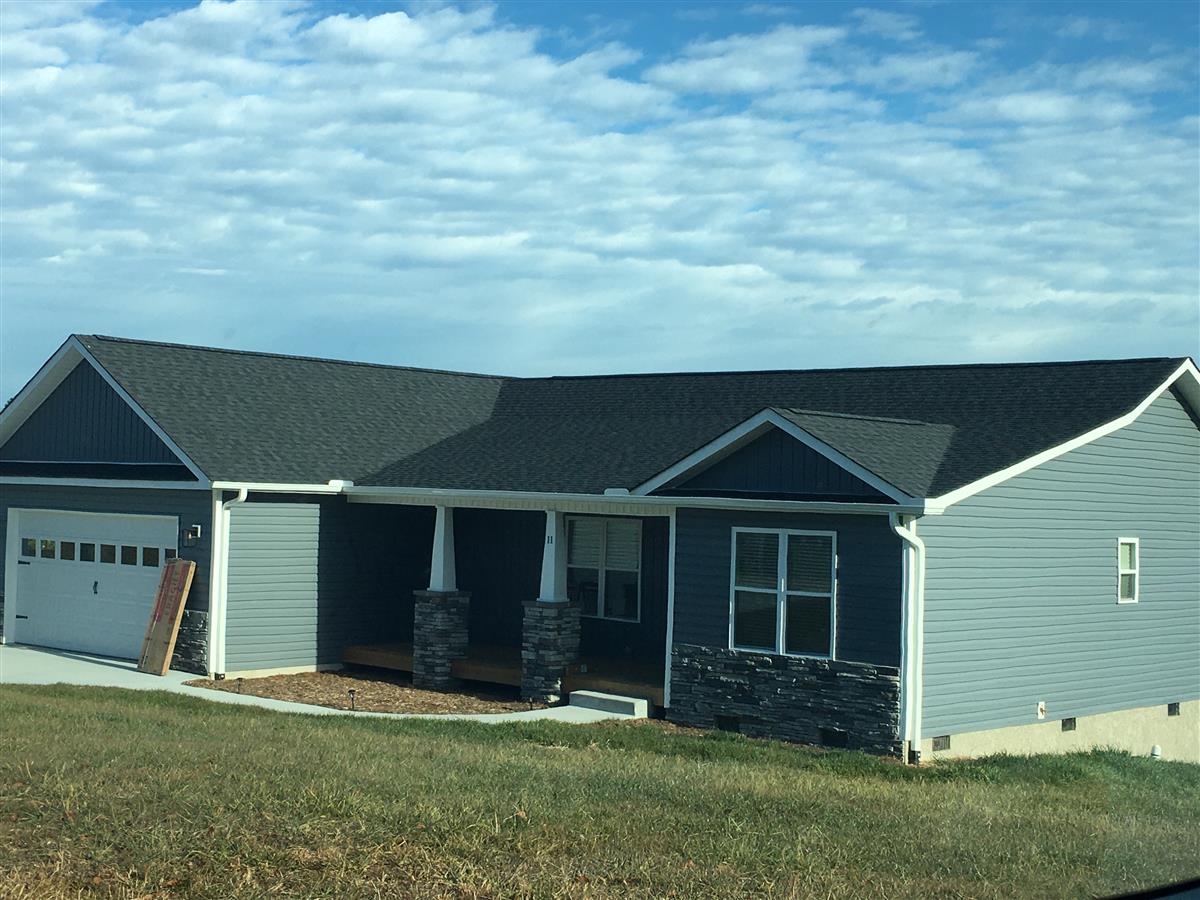 A picture of the property located at 11 CLOVER MOUNTAIN LN, WEAVERVILLE NC 28787.