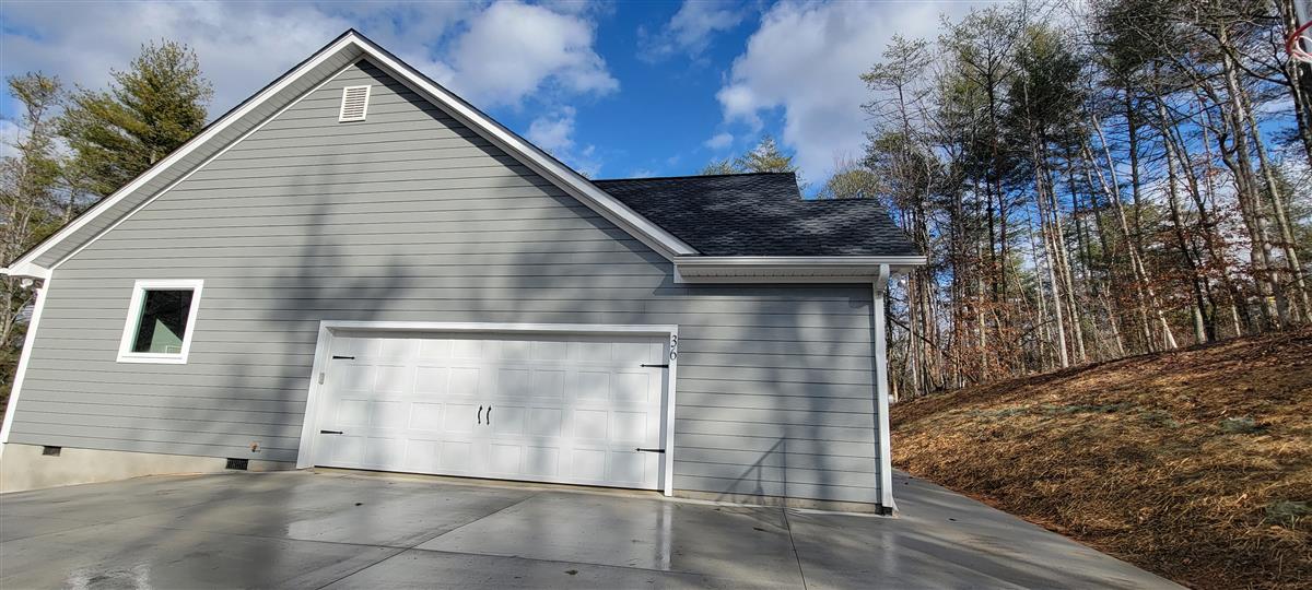 A picture of the property located at 36 CHERRY RIDGE LN, WEAVERVILLE NC 28787.