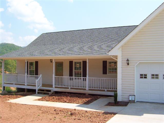 A picture of the property located at 509 BROOK KNOLL CIR, WEAVERVILLE NC 28787.