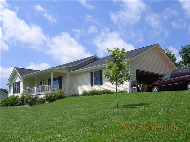 A picture of the property located at 11 RYAN LN, WEAVERVILLE NC 28787.