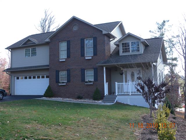 A picture of the property located at 531 BROOK KNOLL CIR, WEAVERVILLE NC 28787.