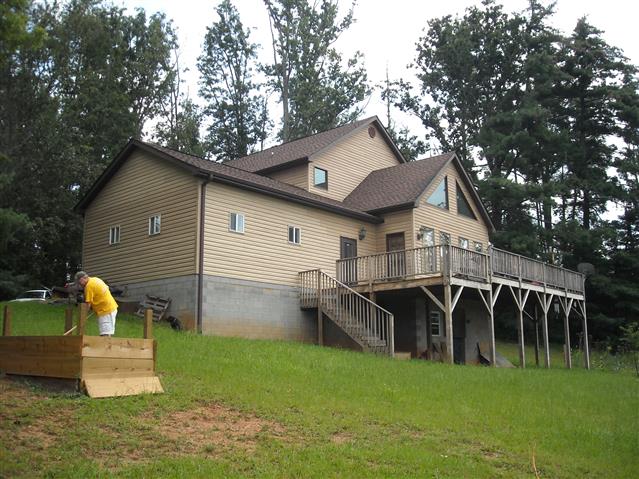 A picture of the property located at 129 DARA LN, WEAVERVILLE NC 28787.