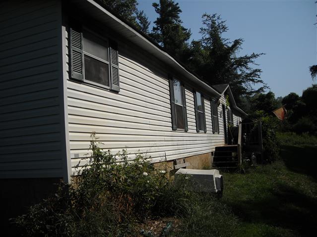 A picture of the property located at 125 SWEET CLOVER LN, WEAVERVILLE NC 28787.