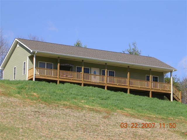 A picture of the property located at 3 ROSE BRIAR CIR, WEAVERVILLE NC 28787.