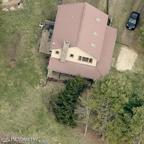 A picture of the property located at 28 ROCKY HOLW, WEAVERVILLE NC 28787.