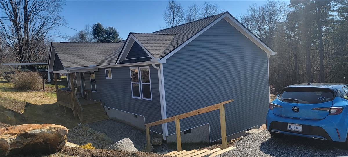 A picture of the property located at 136 LOCUST GROVE RD, WEAVERVILLE NC 28787.
