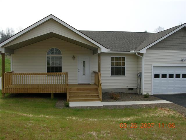 A picture of the property located at 27 LOCUST MEADOW LN, WEAVERVILLE NC 28787.